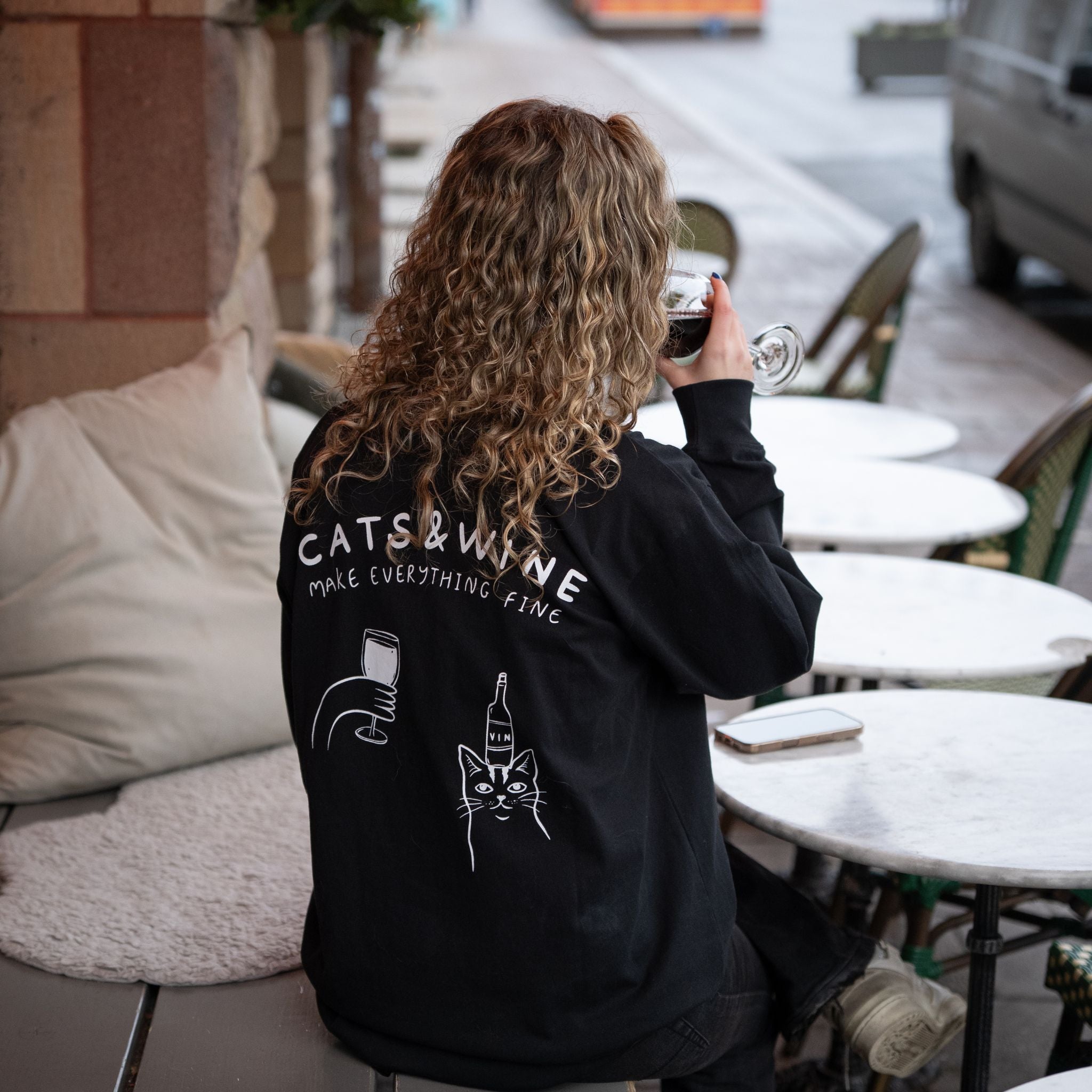 black-long-sleeve-cats-wine-size-s-woman.jpg