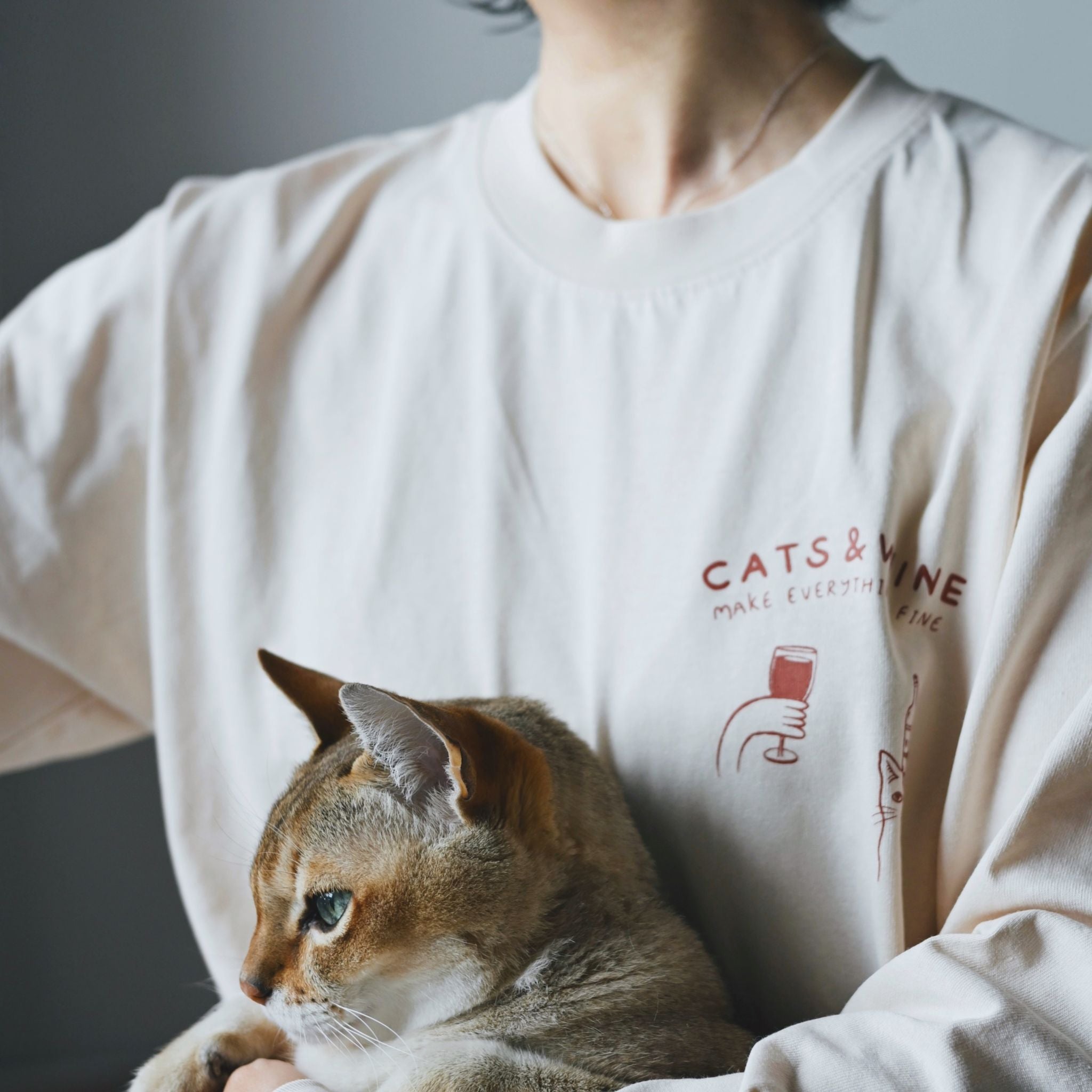 offwhite-long-sleeve-cats-wine-front-size-xs.jpg